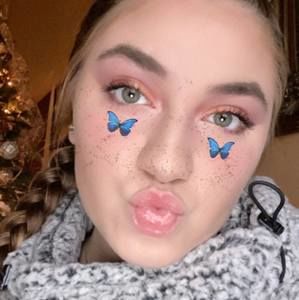 Meet your Posher, Makayla